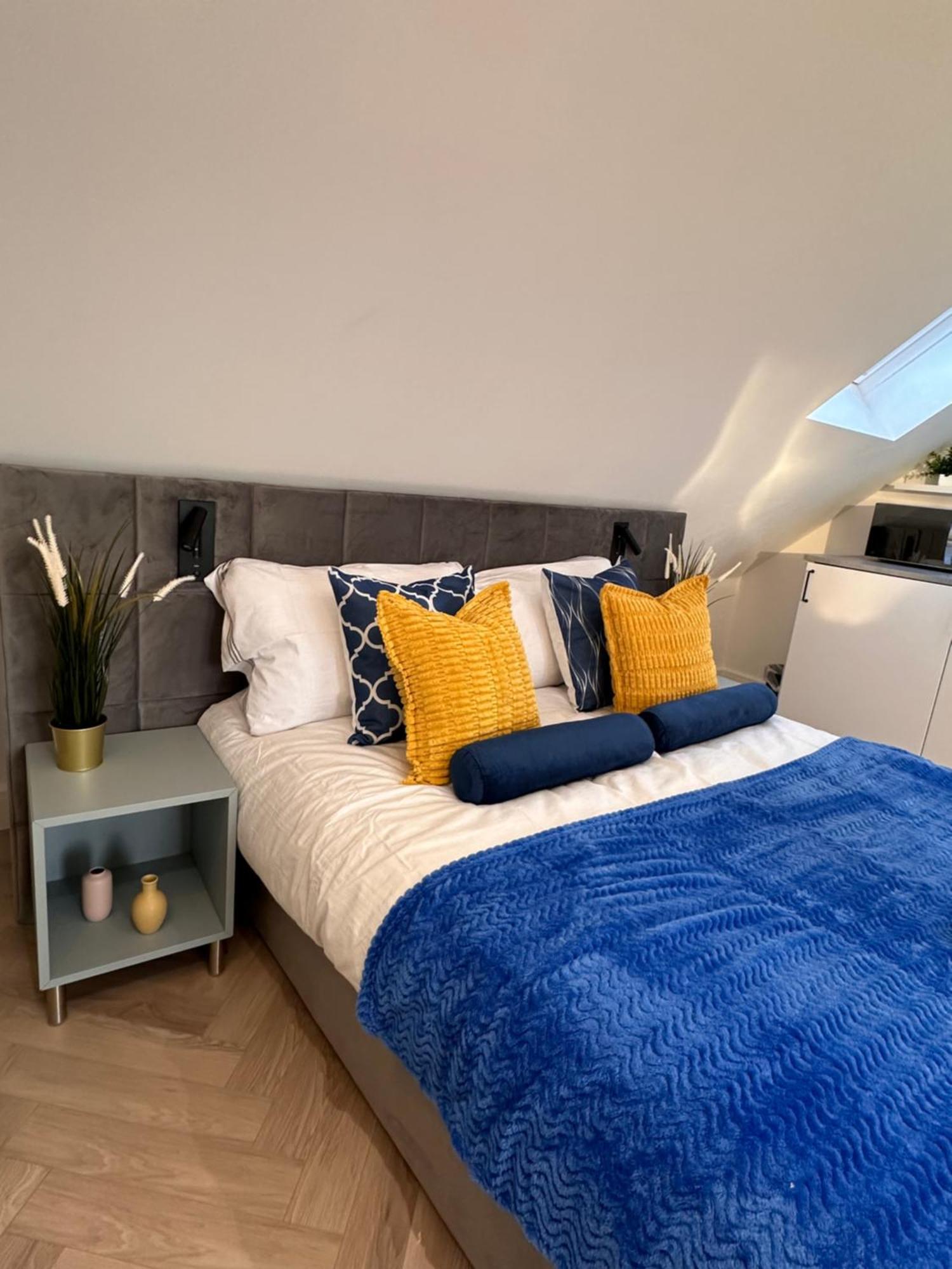 R5 - Luxury Private Ensuite Self-Contained Room - Newly Renovated Halesowen Luaran gambar