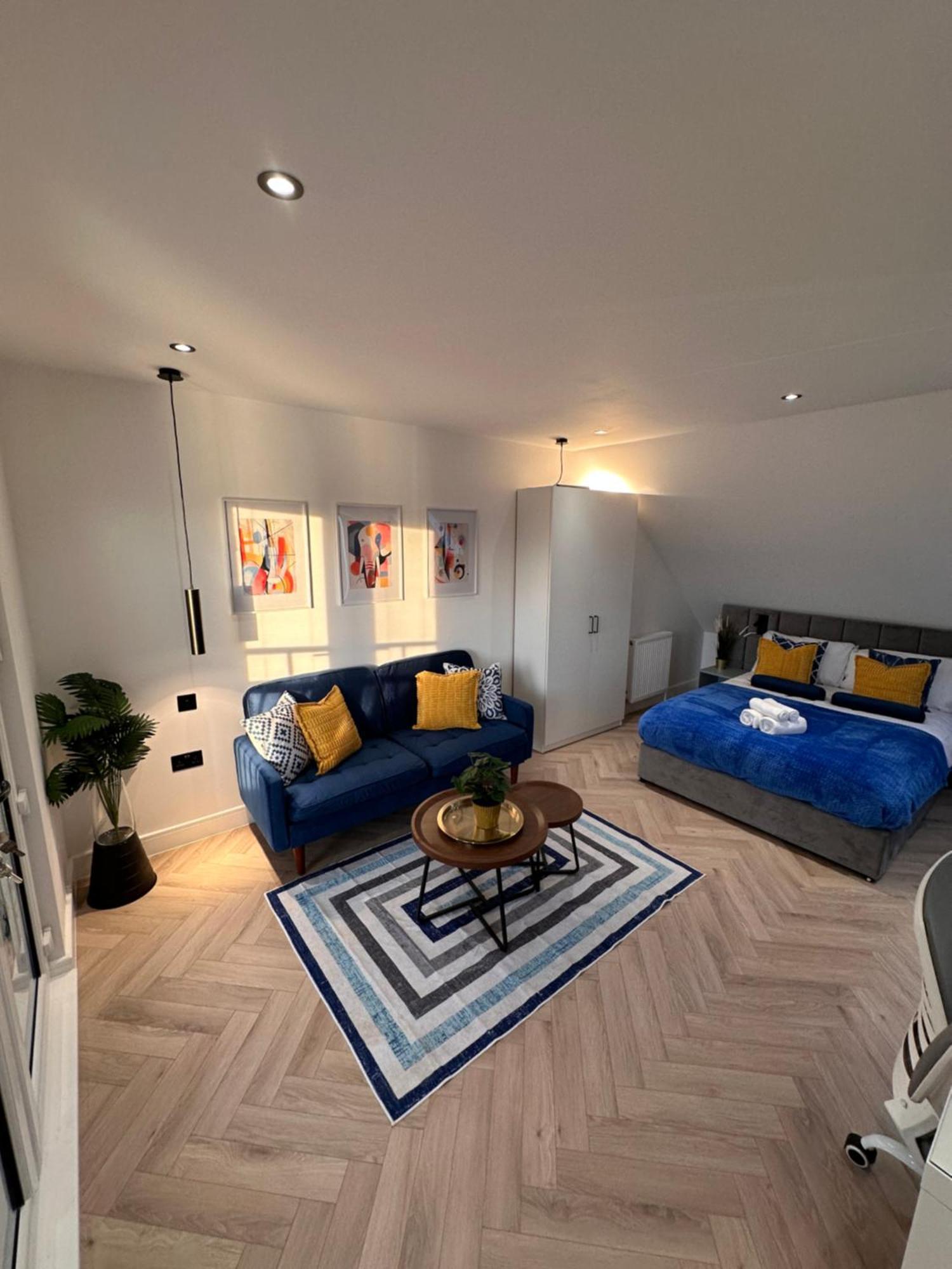 R5 - Luxury Private Ensuite Self-Contained Room - Newly Renovated Halesowen Luaran gambar