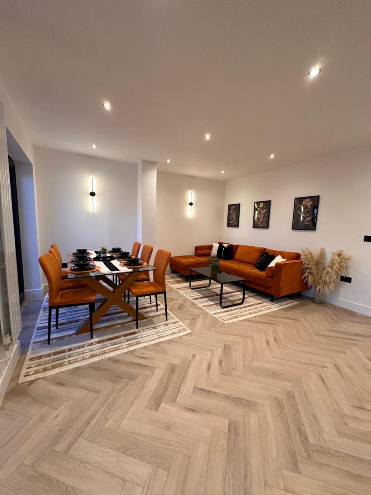 R5 - Luxury Private Ensuite Self-Contained Room - Newly Renovated Halesowen Luaran gambar